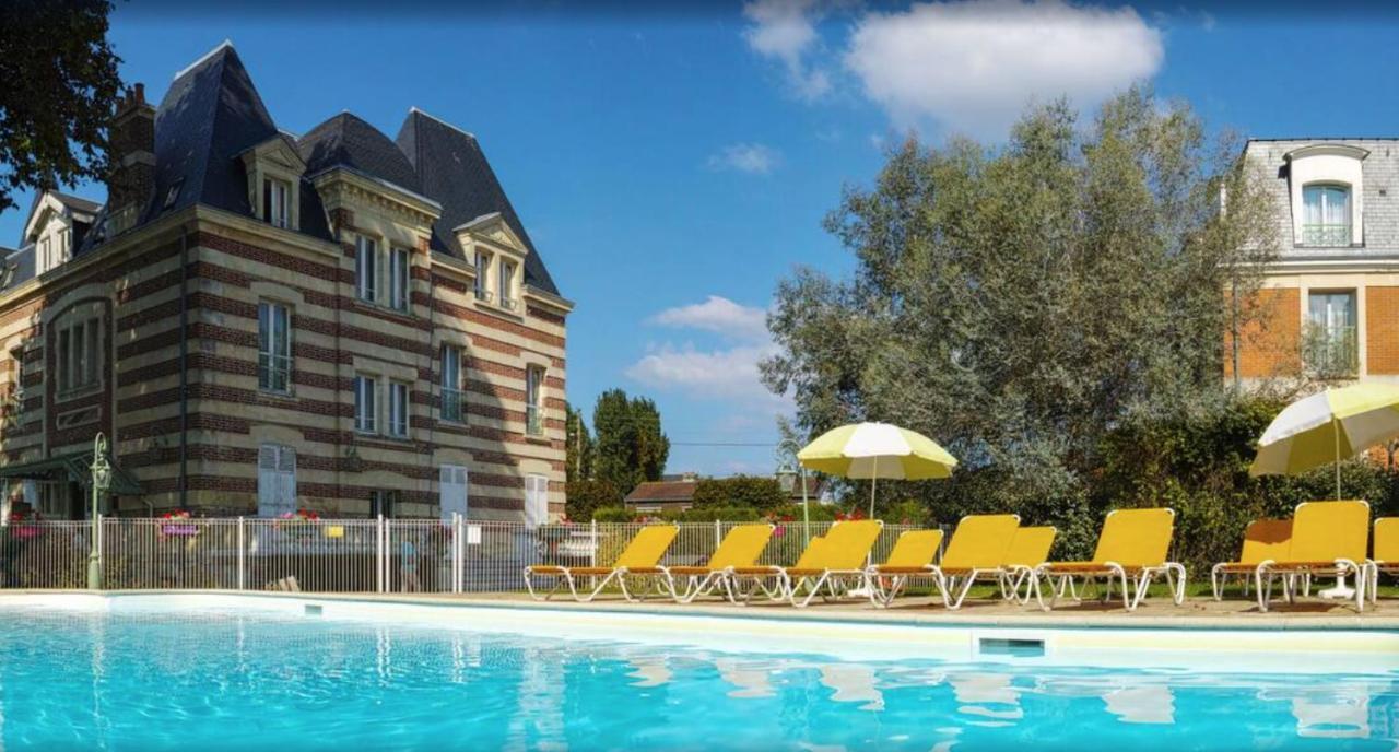 Cosy Appartement Dans Une Villa Avec Piscine, Proche Du Centre Et De La Mer 卡布尔 外观 照片